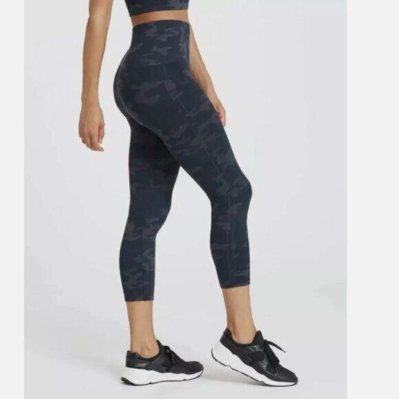 Spanx Look At Me Now Seamless Leggings - XS - Picture 1 of 6